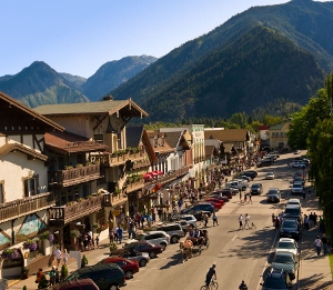 Leavenworth_town_300x261
