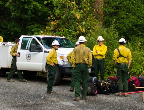 Photo of the Moment: USFS Fire Crews Prepare to Hike Icicle Ridge